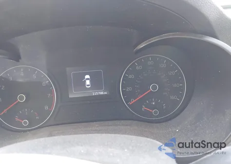 2018 Kia Optima S из США, поврежденный, VIN 5XXGT4L31JG256876